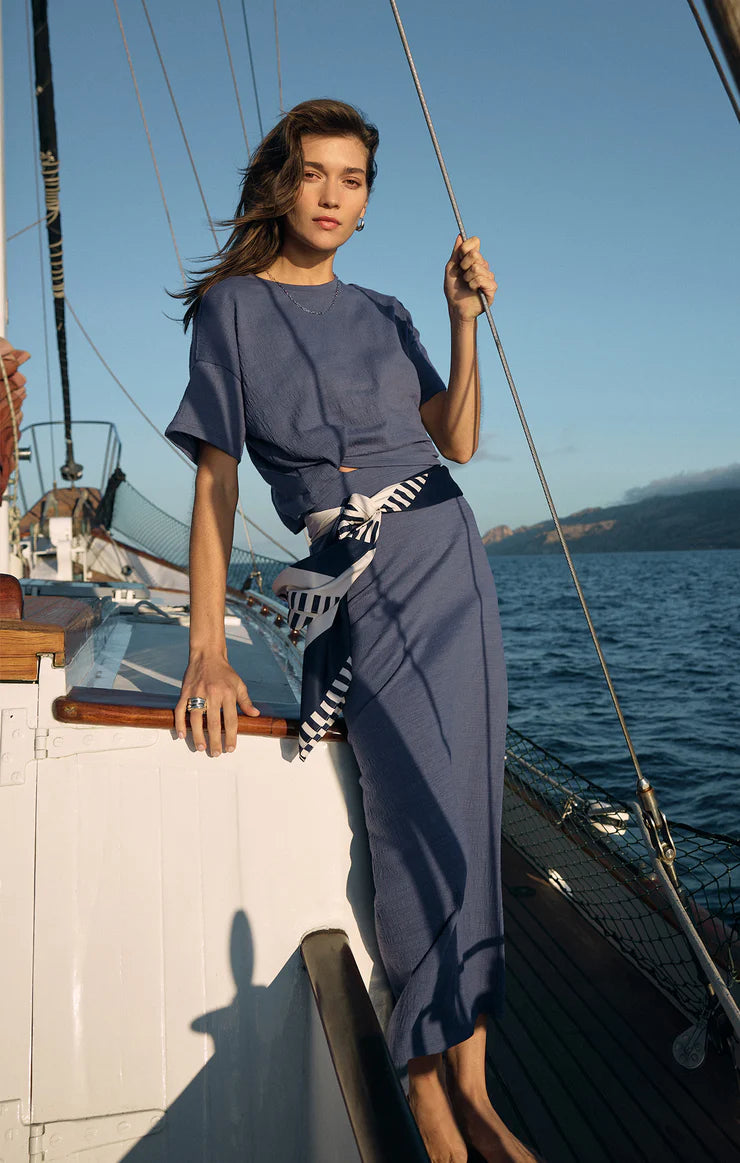 Z SUPPLY DELAVINE TEXTURED MIDI SKIRT IN WORN BLUE