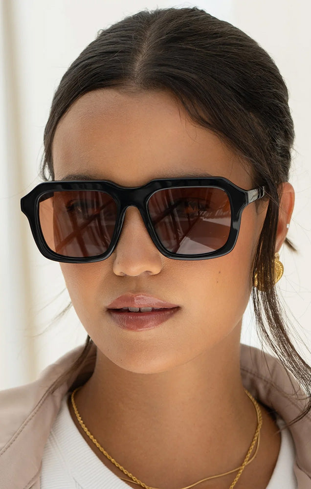 FREYRS CHARLIE SUNGLASSES IN BLACK