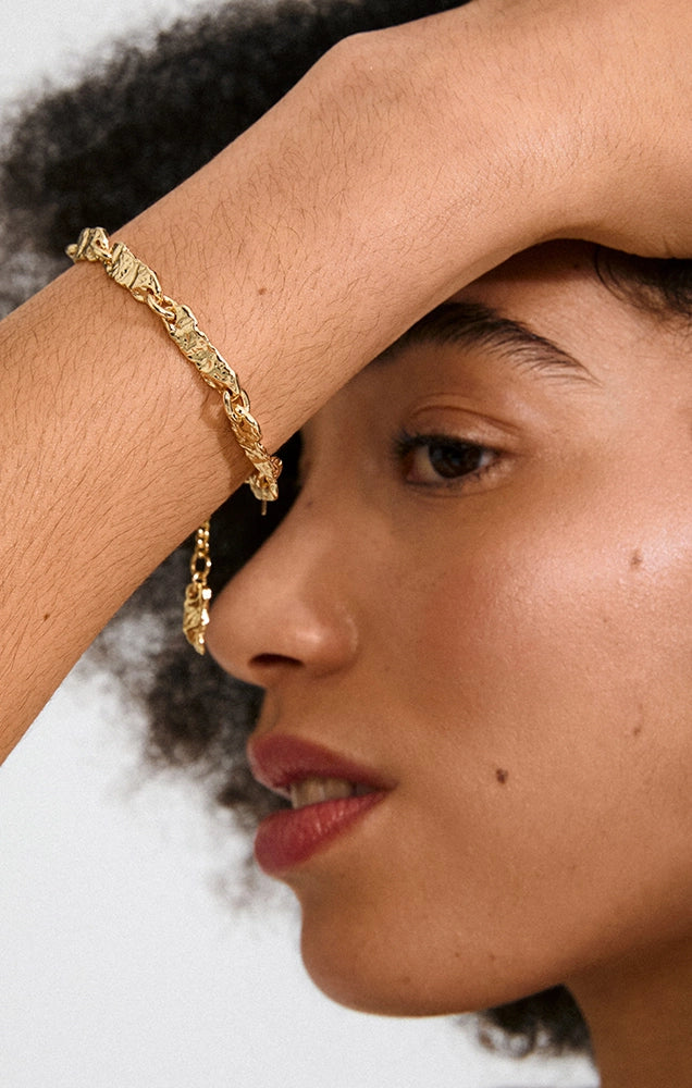 INSTANT RECYCLED TEXTURED BRACELET IN GOLD