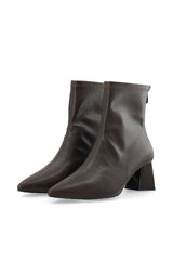 Biamaralyn Ankle Boots in Brown