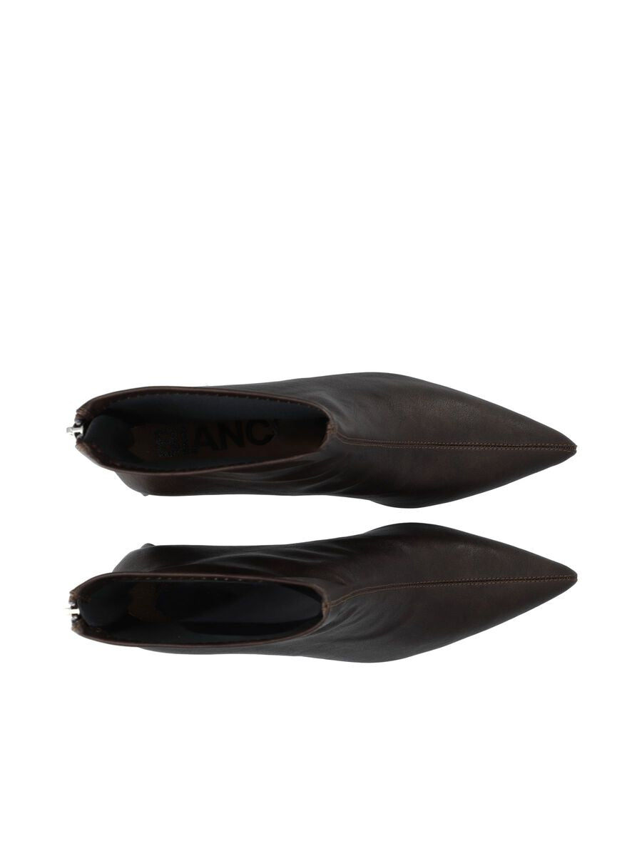 Biamaralyn Ankle Boots in Brown