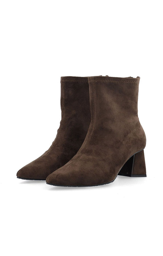 Biamaralyn Ankle Boots in Brown