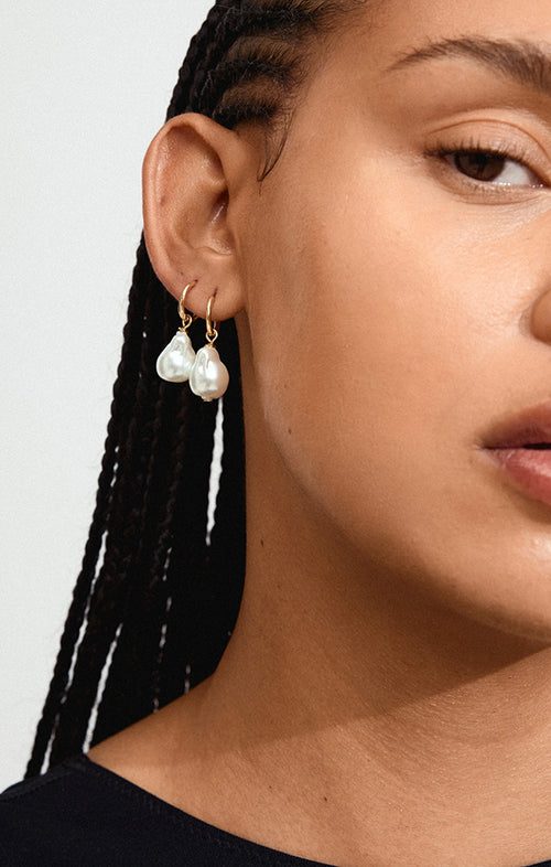 PILGRIM SKY PEARL EARRINGS IN GOLD