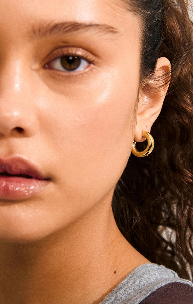 PHASE RECYCLED SMALL HOOPS IN GOLD