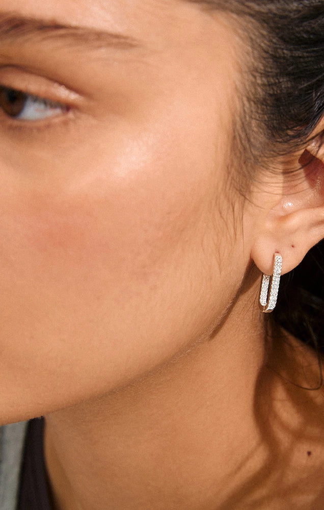 PHASE OVAL HOOPS IN SILVER