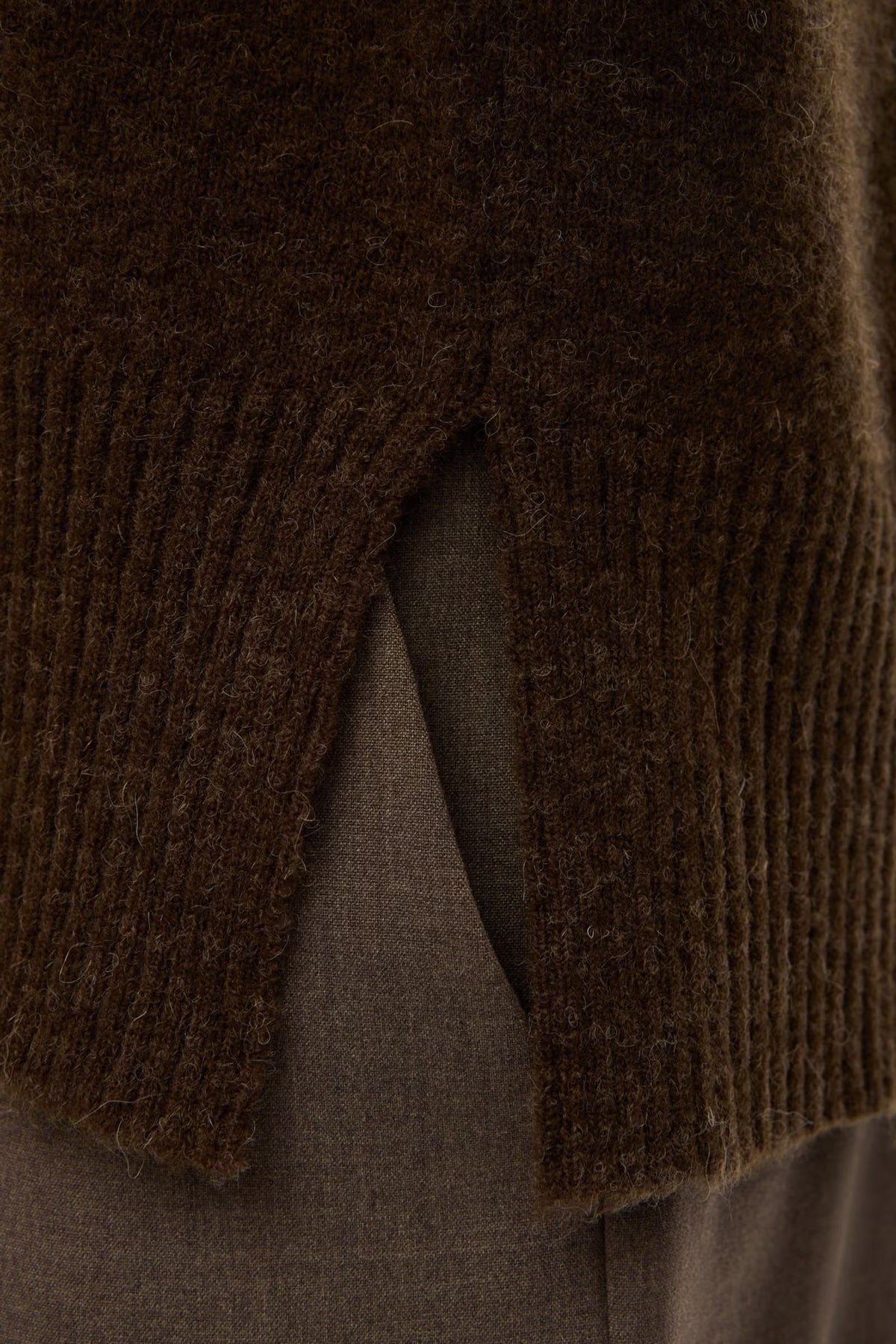 Enada LS Split Knit