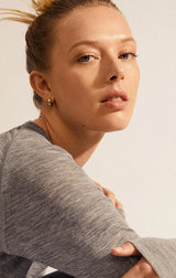 AICA MICRO RECYCLED HUGGIE HOOP EARRINGS IN GOLD