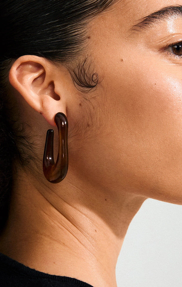ELIJAH RECYCLED ACRYLIC HOOP EARRINGS IN BROWN