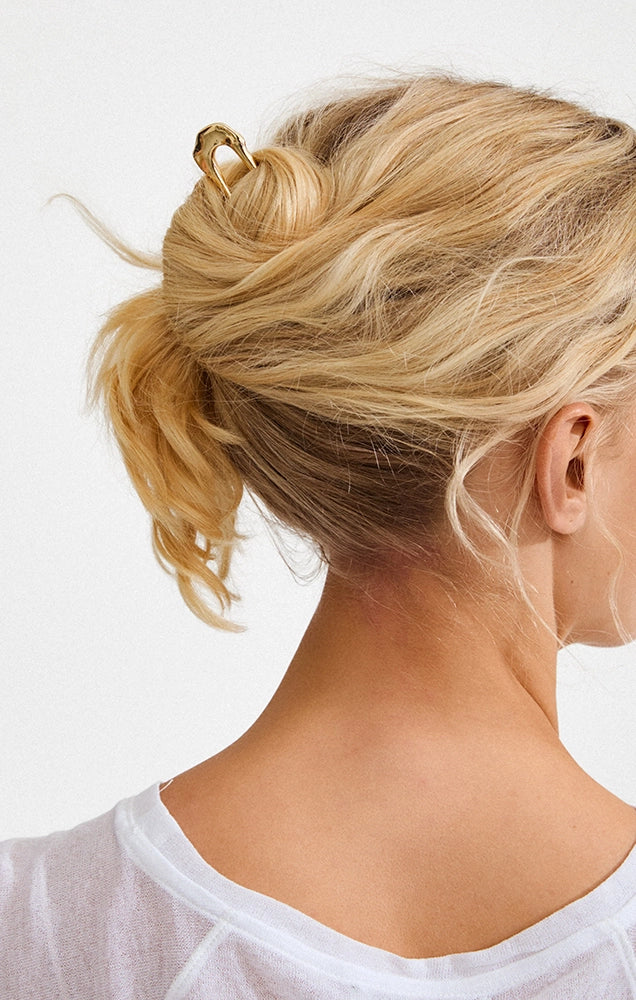 AMARIS RECYCLED FRENCH HAIR PIN IN GOLD