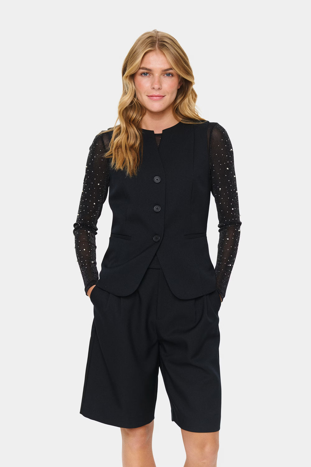 MARI VEST