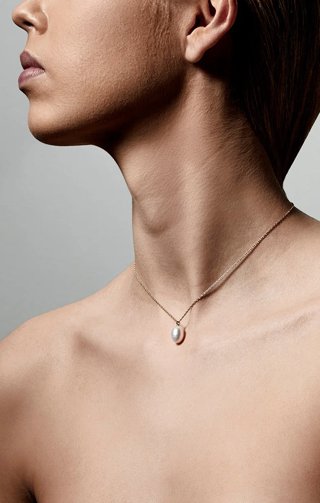 EILA PEARL NECKLACE IN GOLD