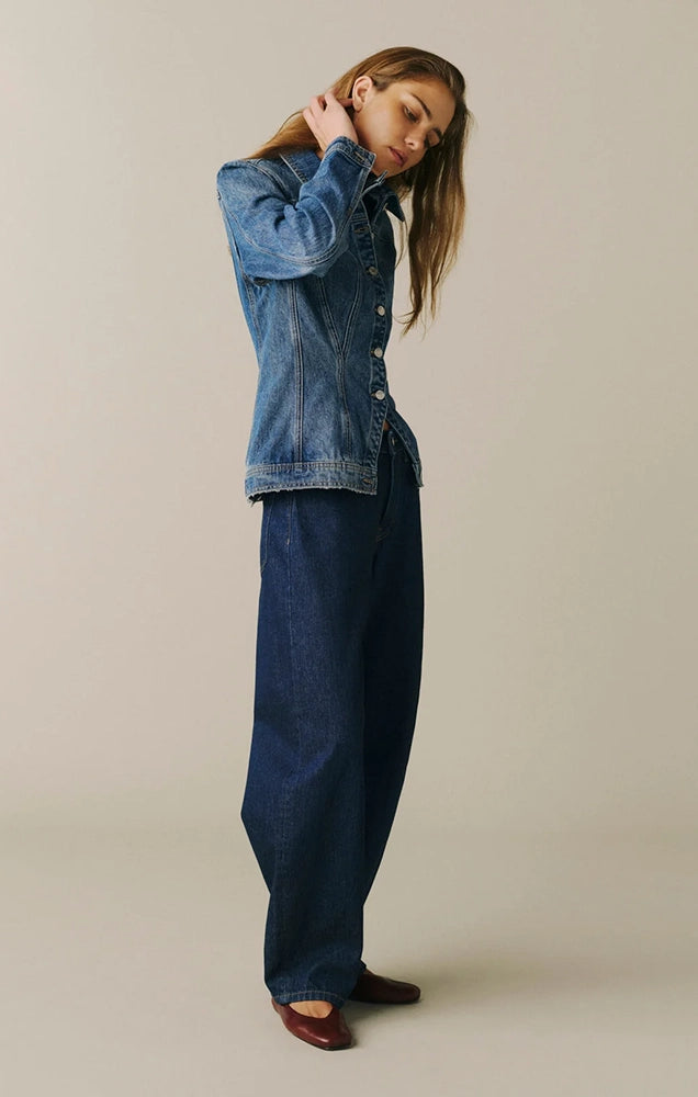 BNA Soft Curve Barrel Jeans in Back Streets