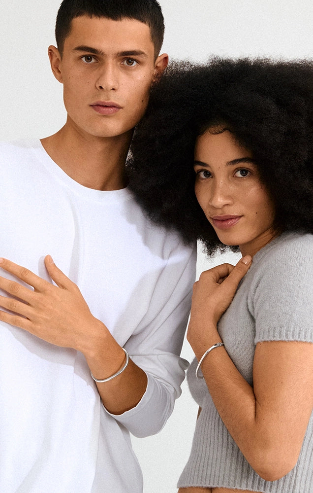 ALAIA RECYCLED THIN BANGLE BRACELET IN SILVER