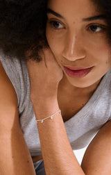 ALAIA RECYCLED HEART PENDANTS BRACELET IN SILVER