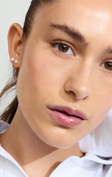 JORIE PEARLESCENT GLASS BEAD STUD EARRINGS IN SILVER