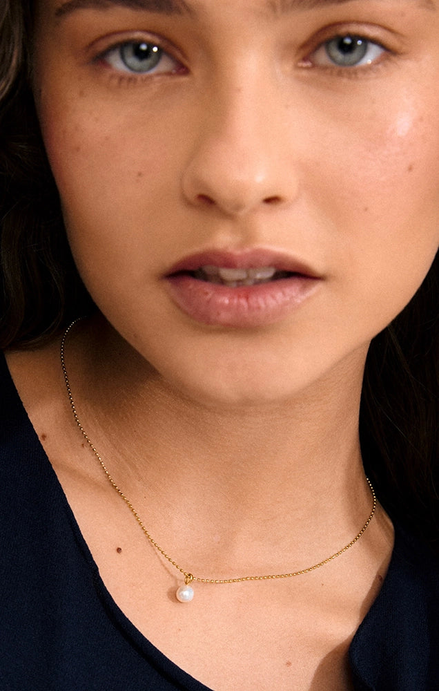 HADLEY RECYCLED FRESHWATER PEARL NECKLACE IN GOLD