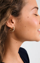 TATUM RECYCLED MEDIUM CRYSTAL HOOP EARRINGS IN GOLD