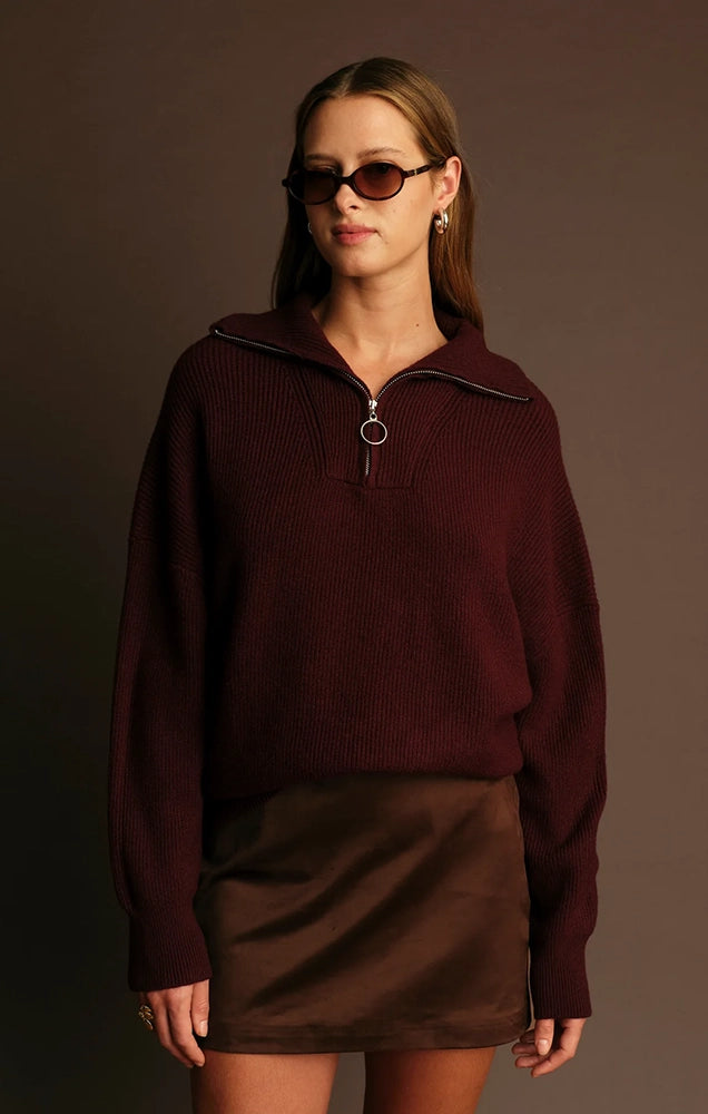 SPENCER HALF ZIP SWEATER IN WINE