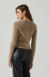 RYLEE TWIST FRONT CUTOUT SWEATER IN TAUPE