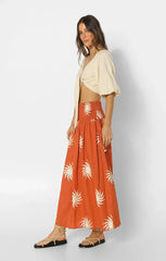 LOST IN LUNAR AMIRA CROP IN MILK