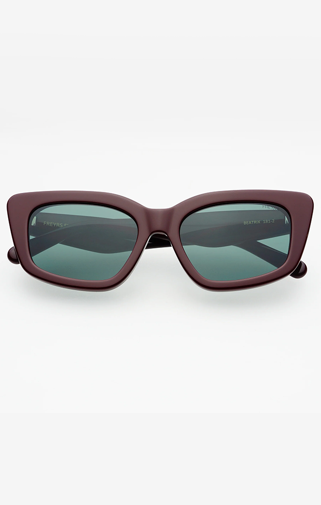 BEATRIX SUNGLASSES IN BURGUNDY