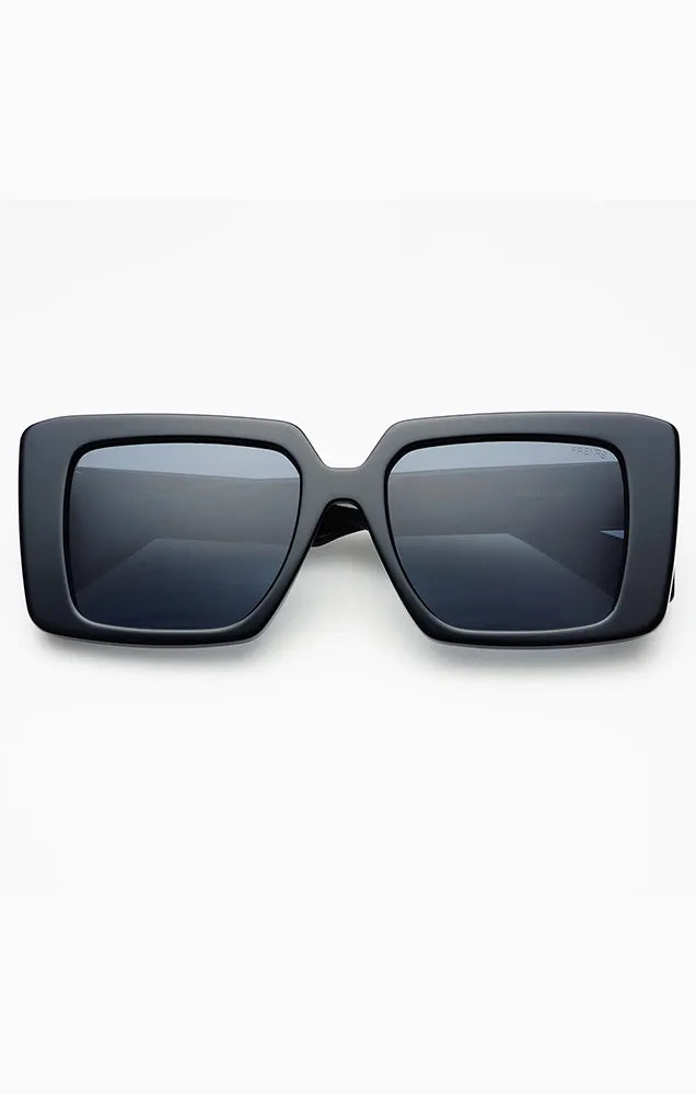 CAMILLA SUNGLASSES IN BLACK