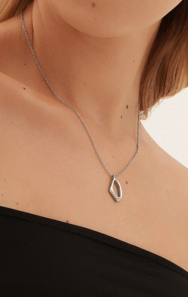 TWENTY COMPASS NOVA NECKLACE IN SILVER