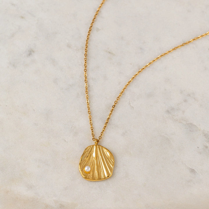 COVE PEARL NECKLACE