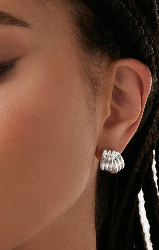 Intertwined Ribbed Stud Earrings