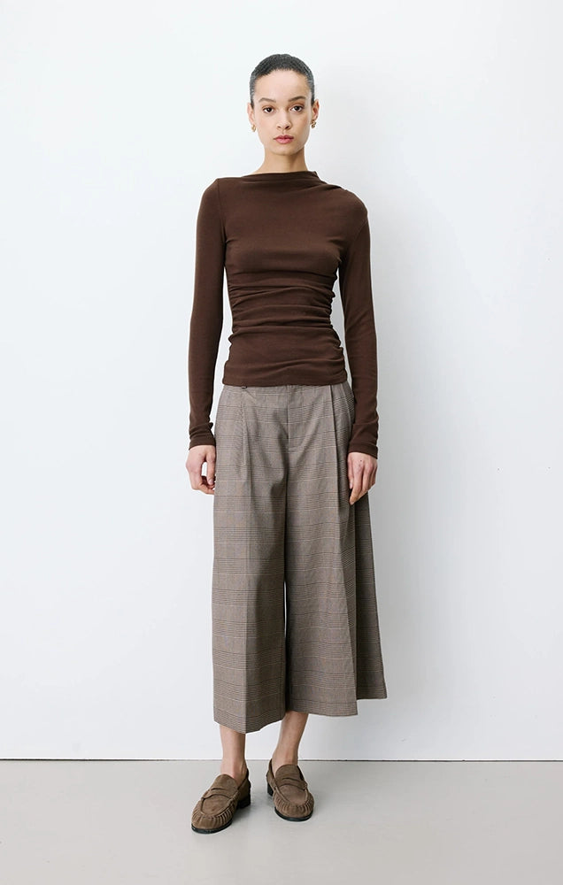 Aurygny Long-Sleeve Asymmetric Draped Top