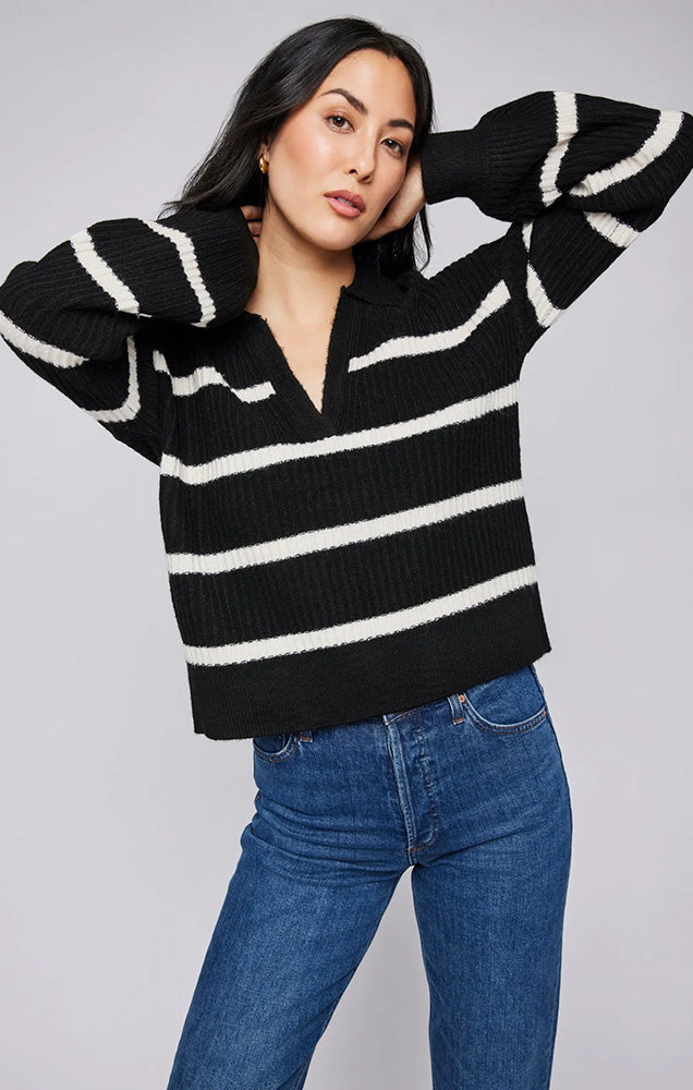 BECKETT V-NECK SWEATER IN BLACK STRIPE