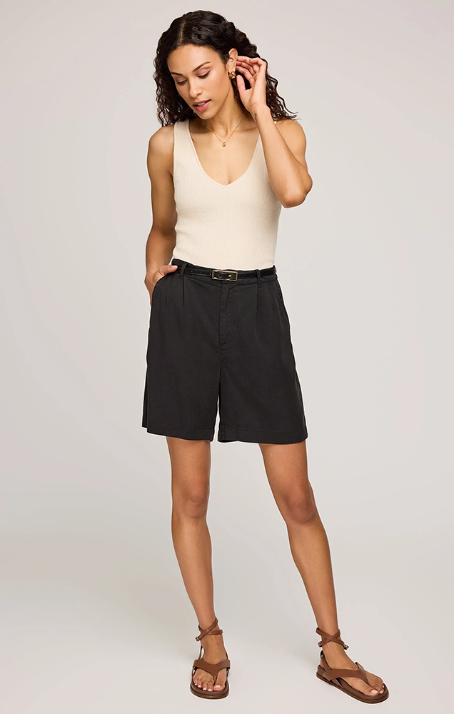 RILEY SHORT