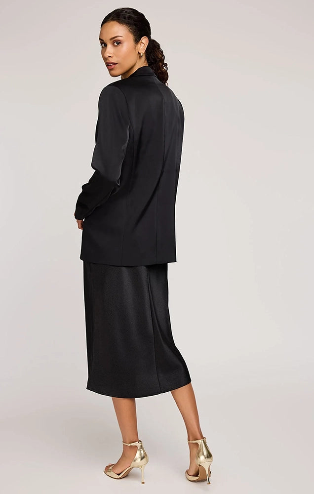 DIONE SATIN BLAZER IN BLACK