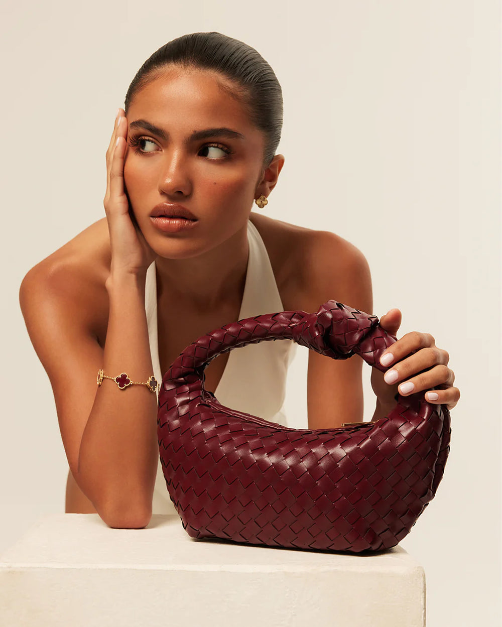 KERI HANDLE BAG IN WINE