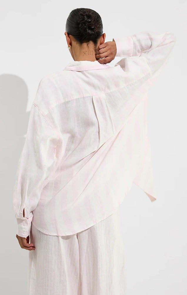 GETAWAY BUTTON DOWN IN POOLSIDE STRIPE