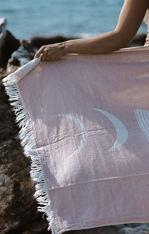 TOFINO TOWEL CO. THE MOON PHASE TURKISH TOWEL