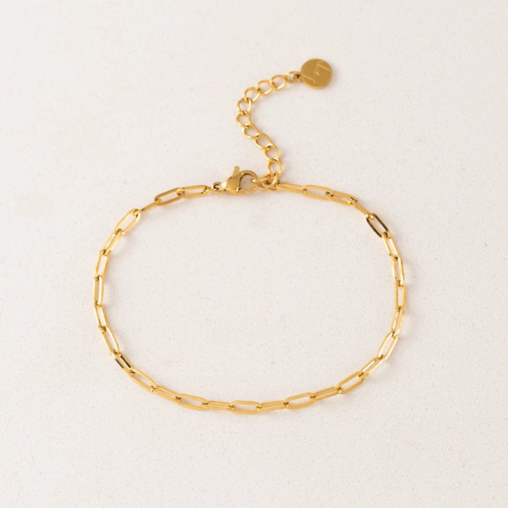 PAPERCLIP CHAIN BRACELET IN GOLD
