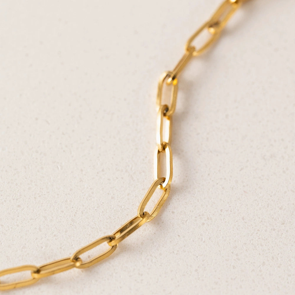 PAPERCLIP CHAIN BRACELET IN GOLD