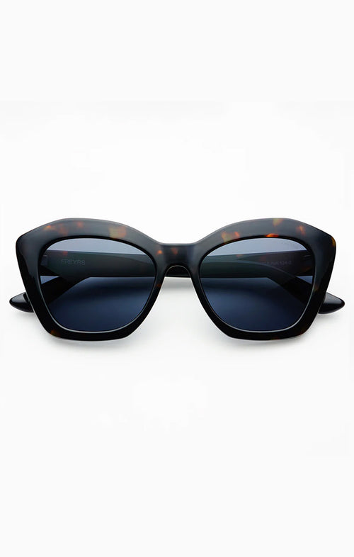 FREYRS PAULINA SUNGLASSES IN TORTOISE