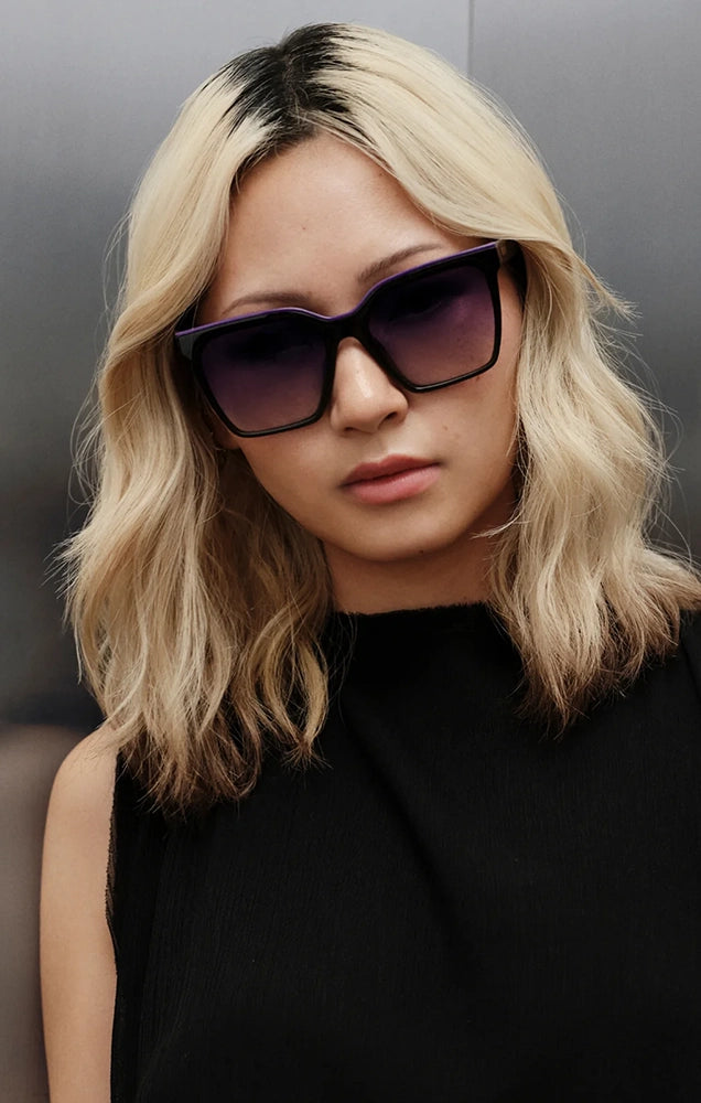 Level Up Sunglasses in Black/Iris Doe