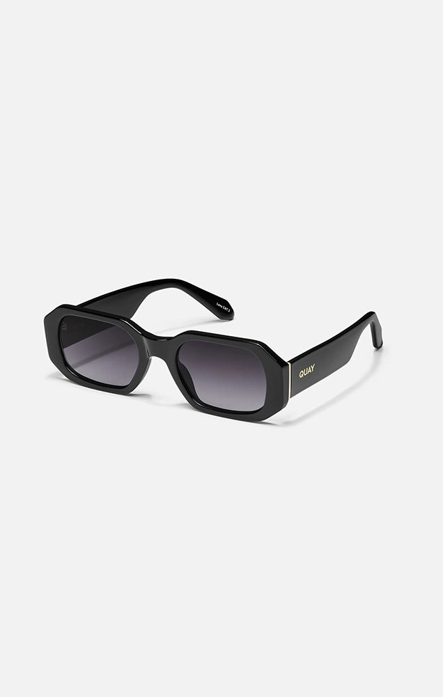HYPED UP IN BLACK/SMOKE