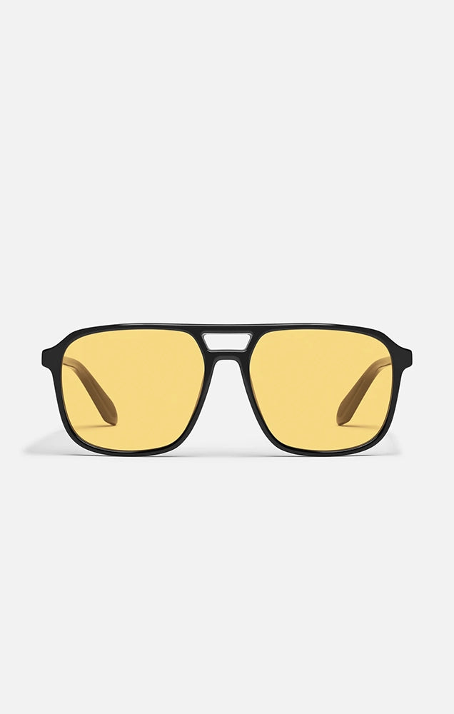 On the Fly Sunglasses in Black/Daisy