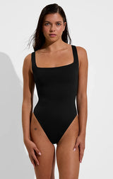 STREAMLINE SUIT IN JET