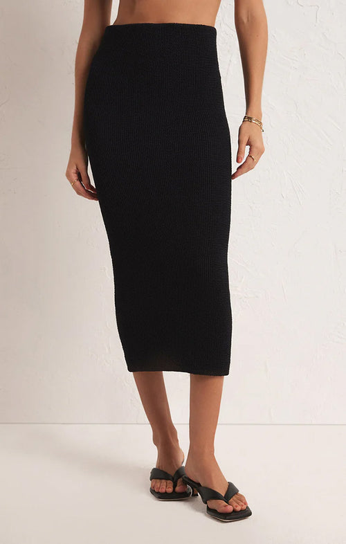 Z SUPPLY AVEEN CRINKLE STRETCH KNIT MIDI SKIRT IN BLACK