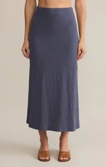 Z SUPPLY DELAVINE TEXTURED MIDI SKIRT IN WORN BLUE