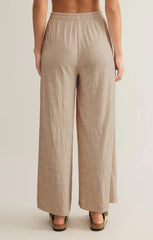 Z SUPPLY SCOUT TEXTURED SLUB PANT IN PARCHMENT