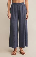 Z SUPPLY SCOUT TEXTURED SLUB PANT IN WORN BLUE