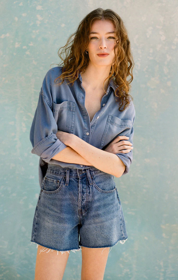 Z SUPPLY COLBIE CHAMBRAY TOP
