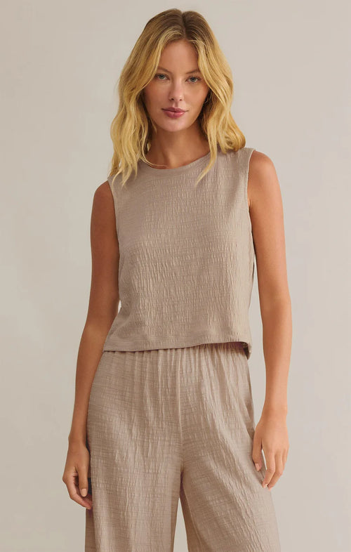 Z SUPPLY SLOANE TEXTURED SLUB TOP IN PARCHMENT