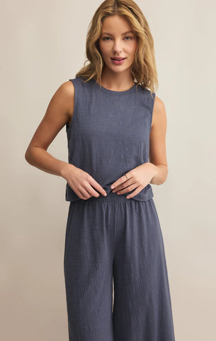 Z SUPPLY SWAY TEXTURED SLUB CROPPED TEE IN PARCHMENT
